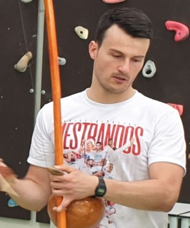 Alumno Graduado de Capoeira Abadá Burgos